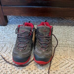 🎁 Hi-Tec Kids Hiking/Snow Boots